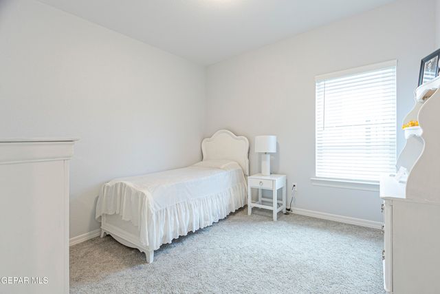 546 Spanish Oak Drive, Canutillo, TX 79835