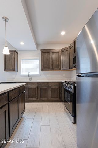 546 Spanish Oak Drive, Canutillo, TX 79835