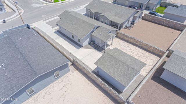 546 Spanish Oak Drive, Canutillo, TX 79835