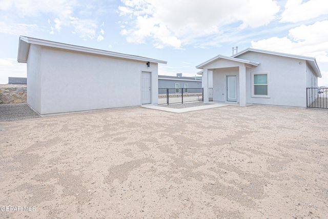 546 Spanish Oak Drive, Canutillo, TX 79835