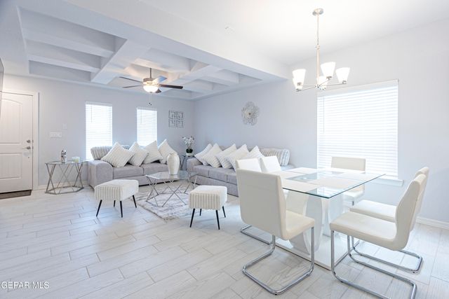 546 Spanish Oak Drive, Canutillo, TX 79835