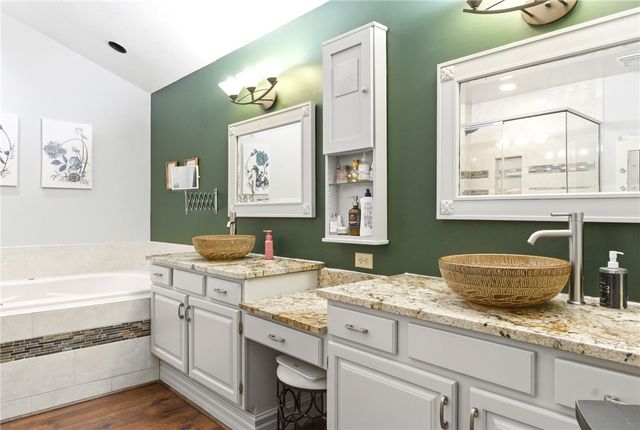 3955 Maple Grove Lane, Beavercreek, OH 45440