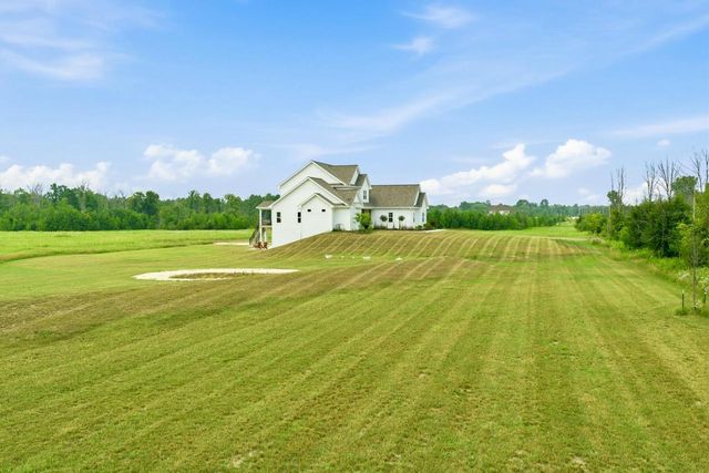 14141 N Lake Shore DRIVE, Mequon, WI 53097