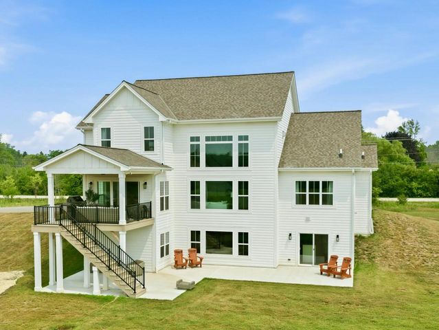 14141 N Lake Shore DRIVE, Mequon, WI 53097