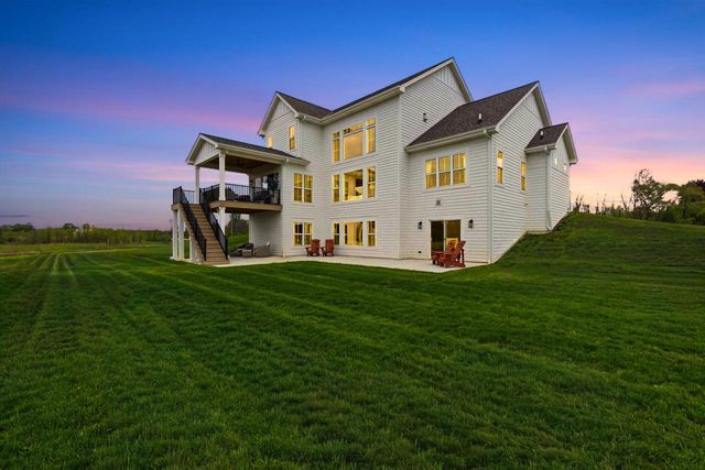 14141 N Lake Shore DRIVE, Mequon, WI 53097