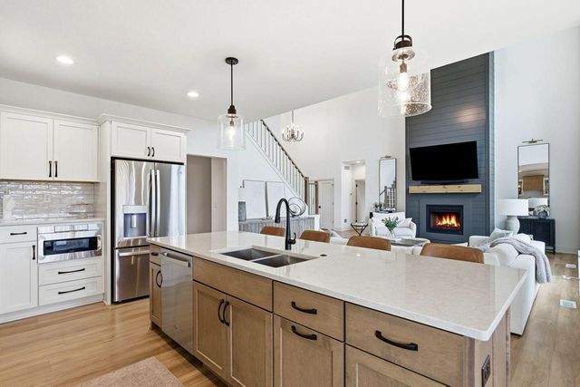 14141 N Lake Shore DRIVE, Mequon, WI 53097