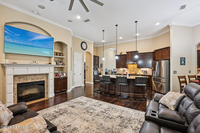 200 RAVENSBURY Way, St. Johns, FL 32259