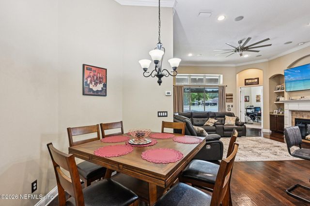 200 RAVENSBURY Way, St. Johns, FL 32259