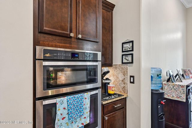 200 RAVENSBURY Way, St. Johns, FL 32259