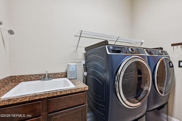 200 RAVENSBURY Way, St. Johns, FL 32259