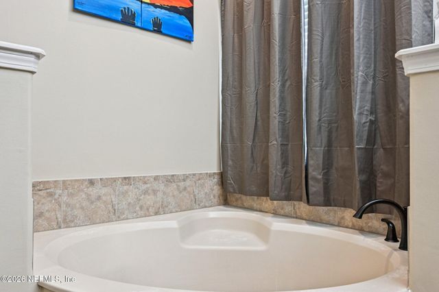 200 RAVENSBURY Way, St. Johns, FL 32259