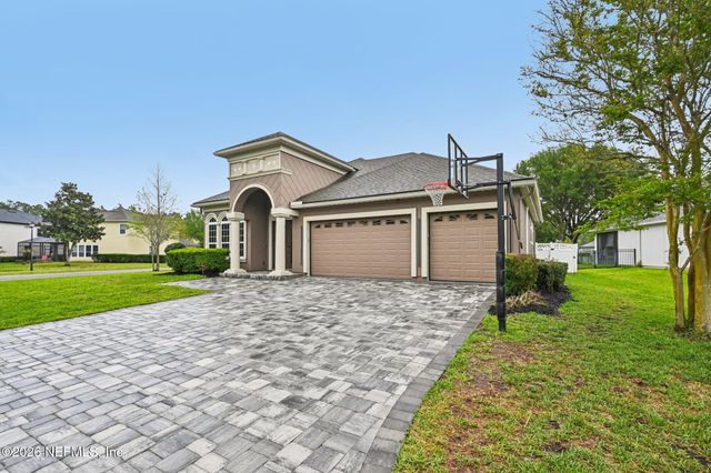 200 RAVENSBURY Way, St. Johns, FL 32259