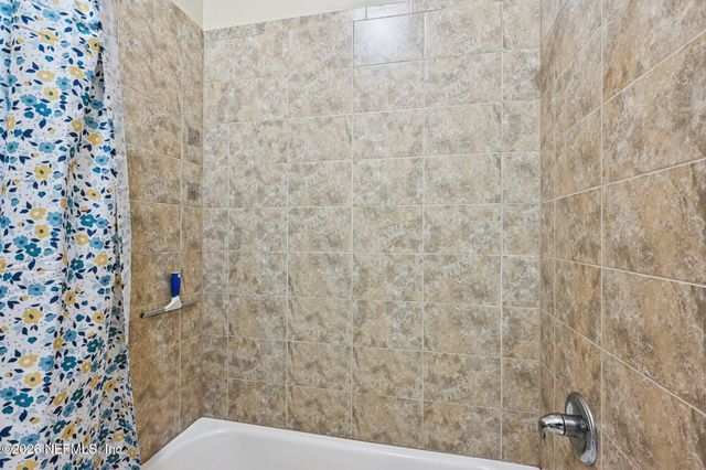 200 RAVENSBURY Way, St. Johns, FL 32259