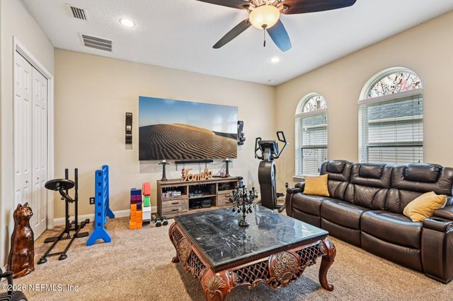 200 RAVENSBURY Way, St. Johns, FL 32259