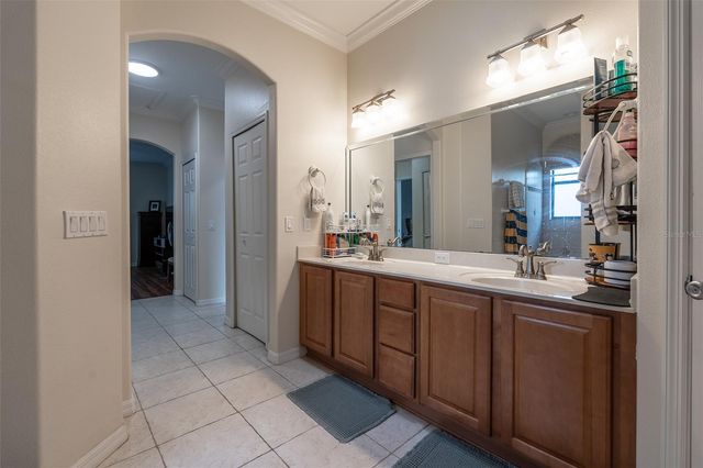 15681 SW 16TH TERRACE, Ocala, FL 34473