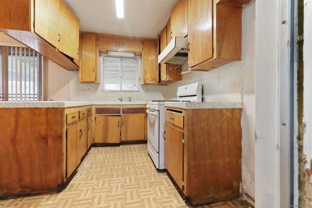 361 Oxford, San Diego, CA 91911