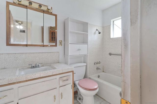 361 Oxford, San Diego, CA 91911