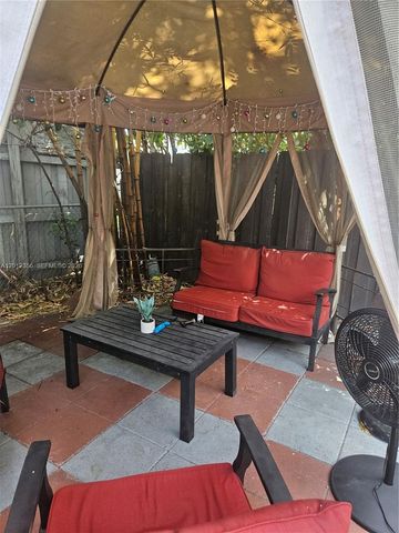 2231 NW 4th Ter, Miami, FL 33125