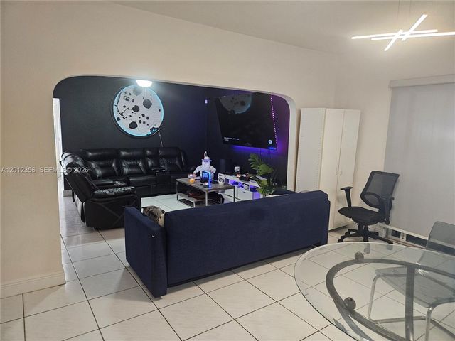 2231 NW 4th Ter, Miami, FL 33125