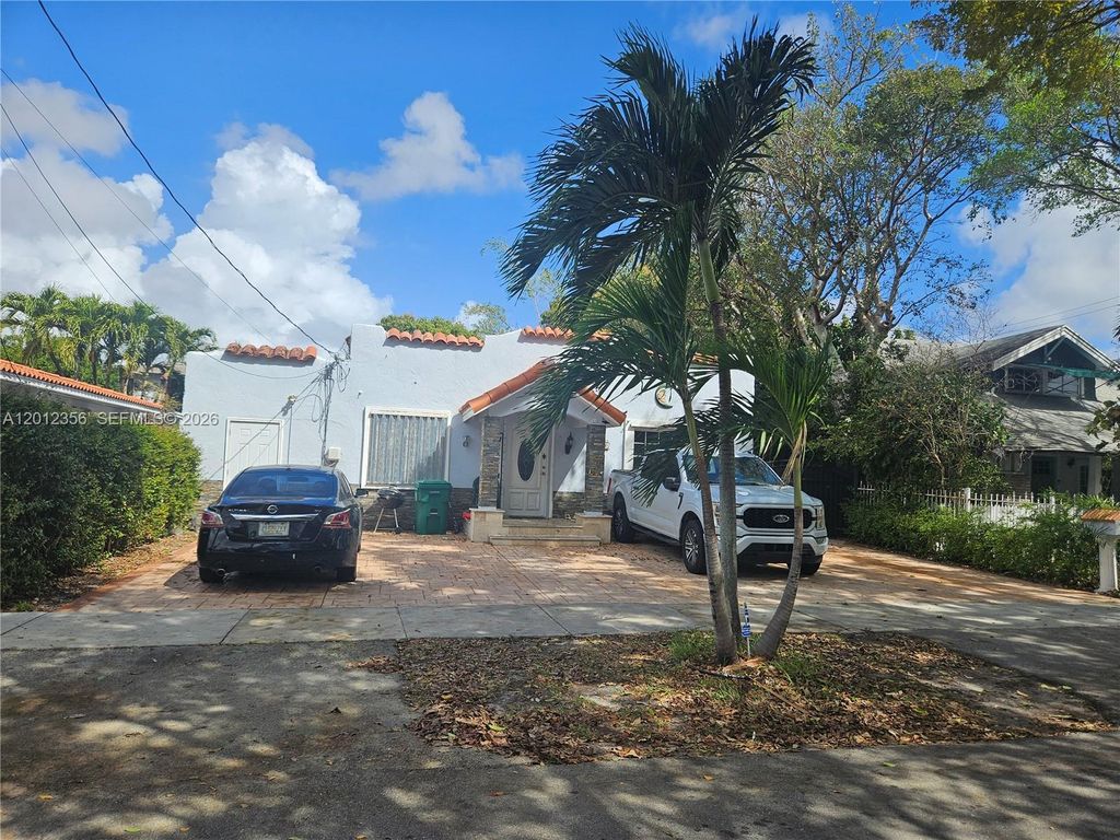 2231 NW 4th Ter, Miami, FL 33125