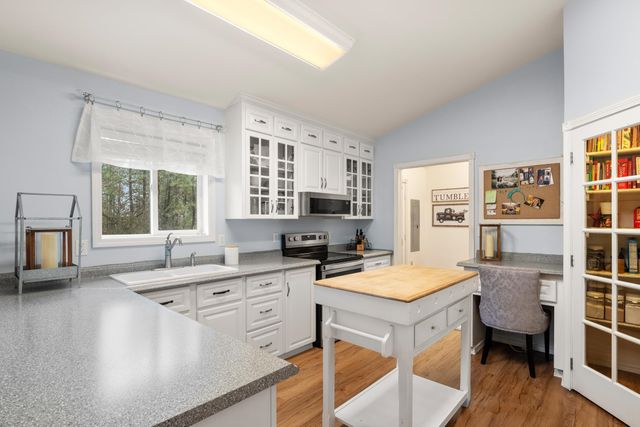 16309 S Cheney Spokane Rd, Cheney, WA 99004