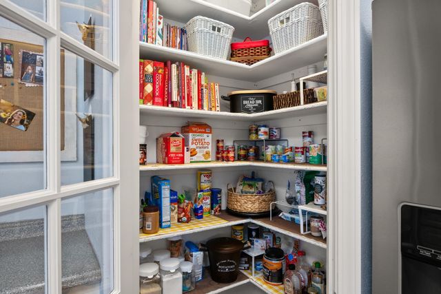 16309 S Cheney Spokane Rd, Cheney, WA 99004