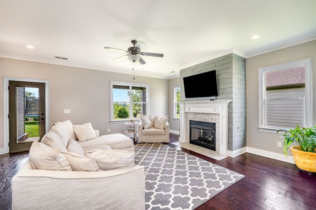 4001 Ryecroft Ln, Franklin, TN 37064