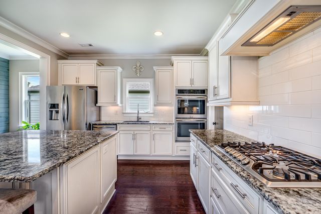 4001 Ryecroft Ln, Franklin, TN 37064