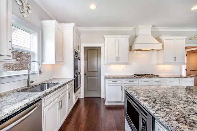 4001 Ryecroft Ln, Franklin, TN 37064