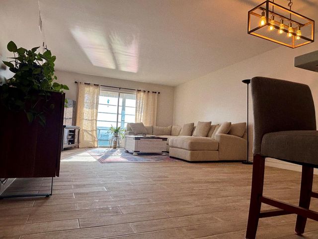 1501 SW 134th Way Unit 304, Pembroke Pines, FL 33027