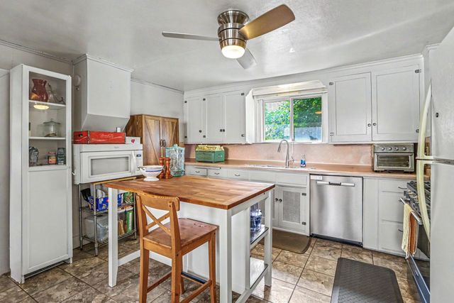 406 Superior Street, Saint Paul, MN 55102