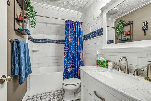 406 Superior Street, Saint Paul, MN 55102