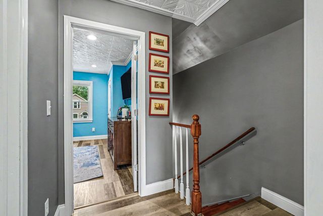 406 Superior Street, Saint Paul, MN 55102