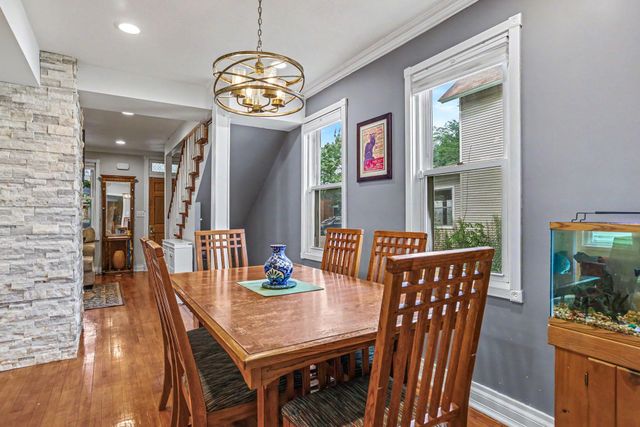 406 Superior Street, Saint Paul, MN 55102