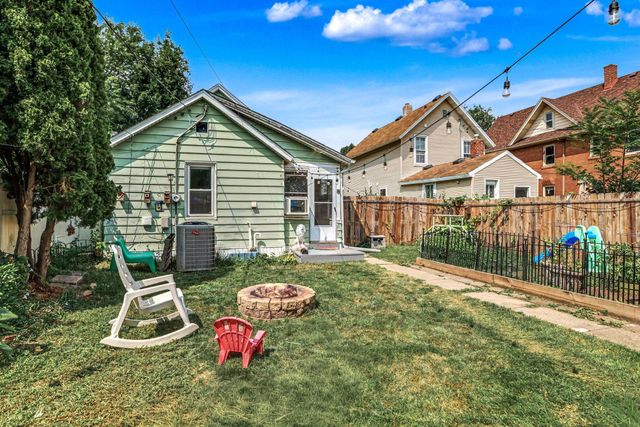 406 Superior Street, Saint Paul, MN 55102