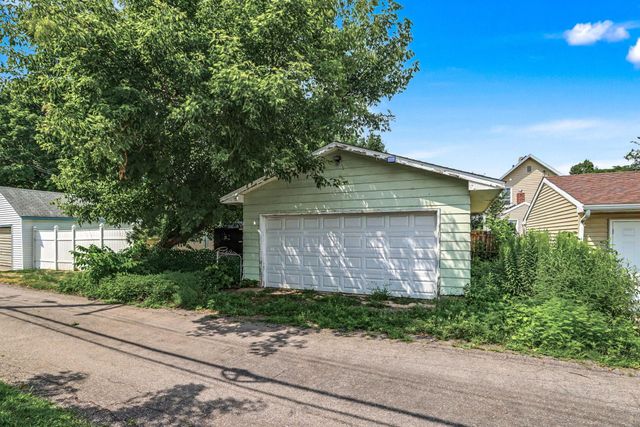 406 Superior Street, Saint Paul, MN 55102