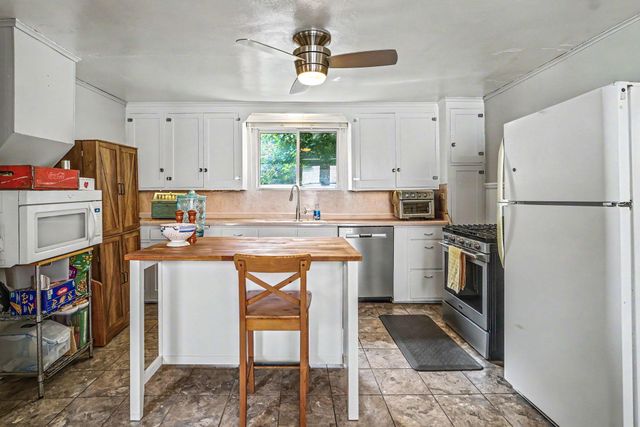 406 Superior Street, Saint Paul, MN 55102