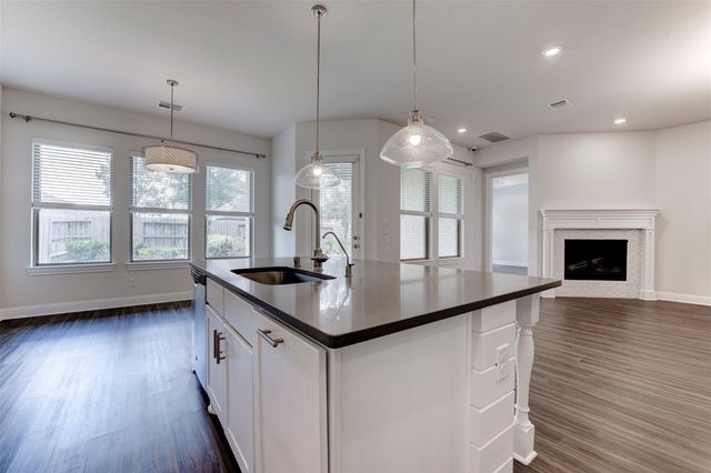 4802 Gingerwood Trace Lane, Rosharon, TX 77583