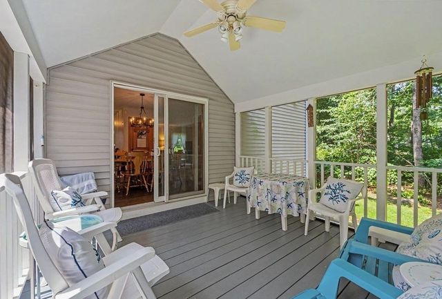 33 Colleen Drive, Salem, NH 03079