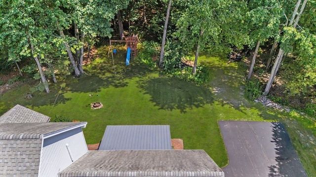 33 Colleen Drive, Salem, NH 03079