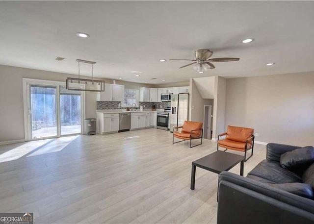115 Hollybrook Road, Atlanta, GA 30349