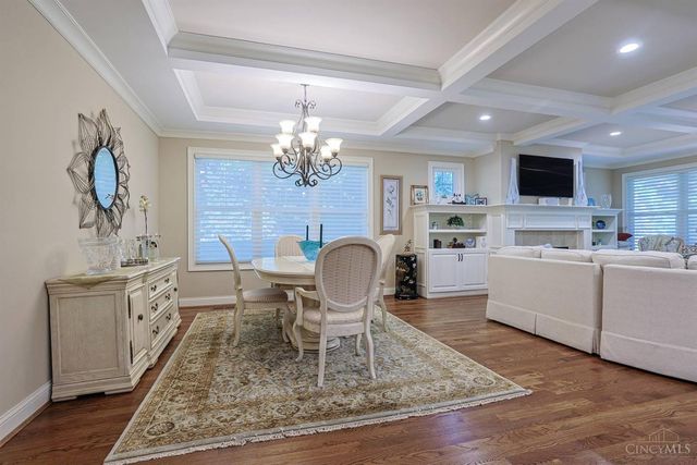 9808 Orchard Trail, Montgomery, OH 45242