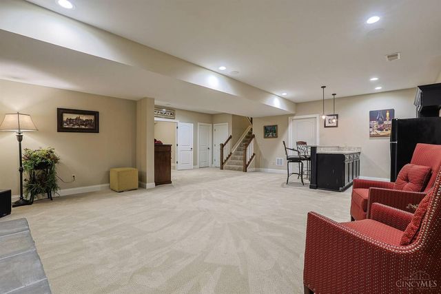 9808 Orchard Trail, Montgomery, OH 45242