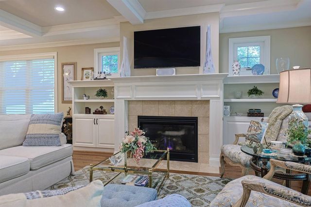 9808 Orchard Trail, Montgomery, OH 45242