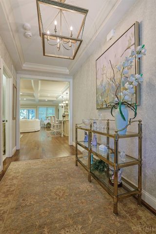 9808 Orchard Trail, Montgomery, OH 45242