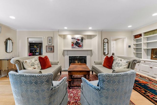 480 Highcroft Road, Wayzata, MN 55391