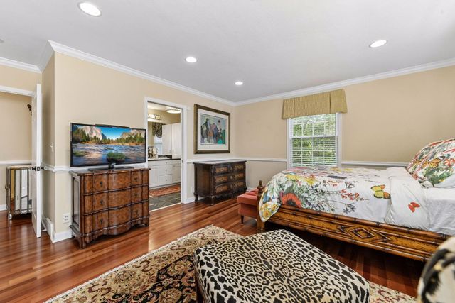 480 Highcroft Road, Wayzata, MN 55391