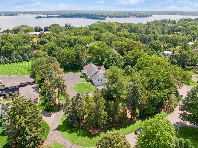 480 Highcroft Road, Wayzata, MN 55391