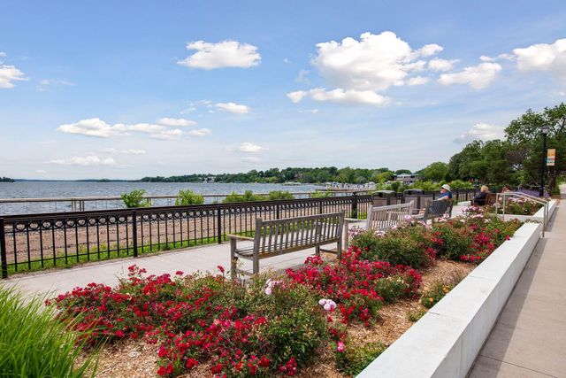 480 Highcroft Road, Wayzata, MN 55391