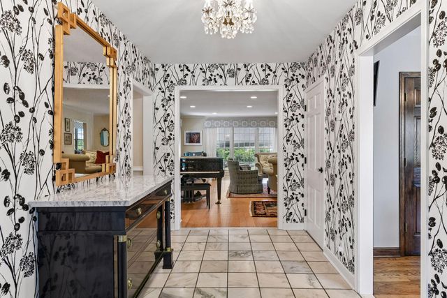 480 Highcroft Road, Wayzata, MN 55391